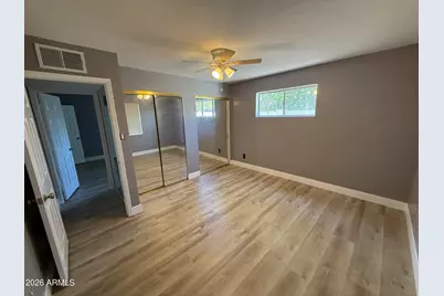 815 E Cavalier Drive, Phoenix, AZ 85014 - Photo 18