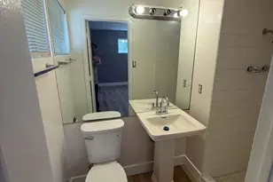 815 E Cavalier Dr, Phoenix, AZ 85014 - Photo 22