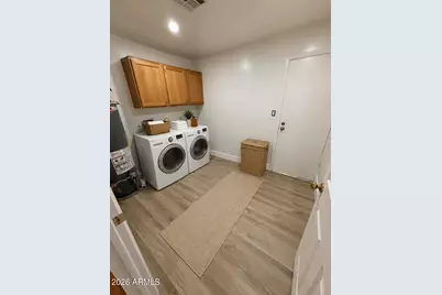 815 E Cavalier Drive, Phoenix, AZ 85014 - Photo 10