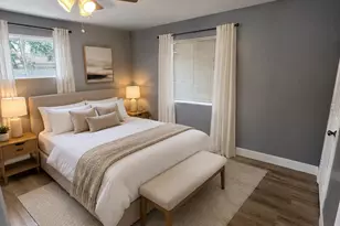 815 E Cavalier Dr, Phoenix, AZ 85014 - Photo 20