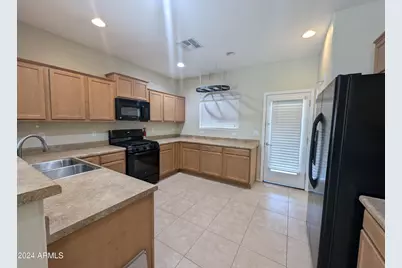 2363 N Smithsonian Drive, Florence, AZ 85132 - Photo 4
