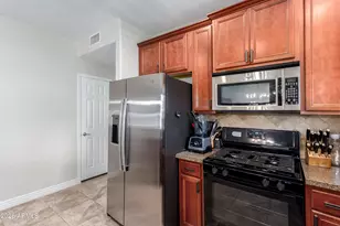 5450 E Deer Valley Dr, Phoenix, AZ 85054 - Photo 14