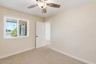10226 W Palmer Dr, Sun City, AZ 85351 - Photo 18