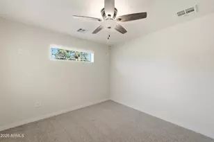 10226 W Palmer Dr, Sun City, AZ 85351 - Photo 18