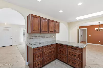 10226 W Palmer Drive, Sun City, AZ 85351 - Photo 12