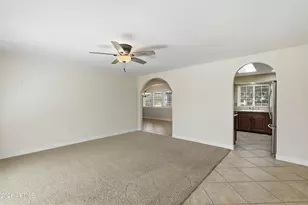 10226 W Palmer Dr, Sun City, AZ 85351 - Photo 6