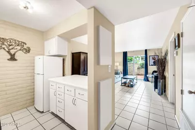 4800 N 68th Street #382, Scottsdale, AZ 85251 - Photo 8
