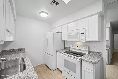 8101 N 107th Avenue #46, Peoria, AZ 85345 - Photo 12