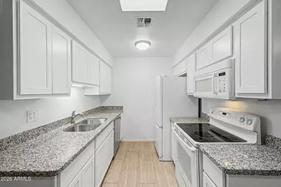 8101 N 107th Avenue #46, Peoria, AZ 85345 - Photo 14