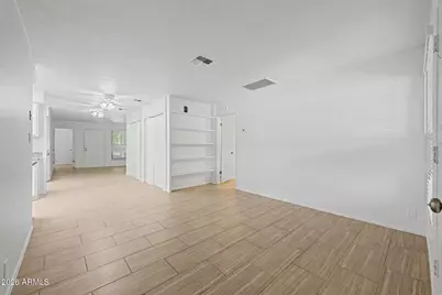 8101 N 107th Avenue #46, Peoria, AZ 85345 - Photo 10