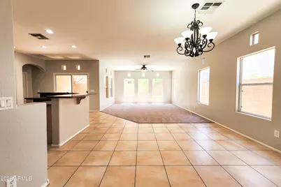 10625 W Salter Drive, Peoria, AZ 85382 - Photo 6