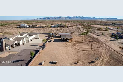 22611 W Patton Road, Wittmann, AZ 85361 - Photo 4