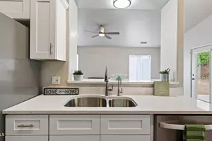 1404 Skyline Ave, Sierra Vista, AZ 85635 - Photo 10