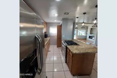 1636 N 64th Drive, Phoenix, AZ 85035 - Photo 16