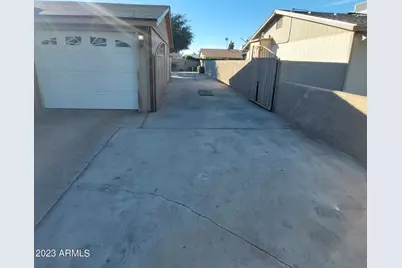 1636 N 64th Drive, Phoenix, AZ 85035 - Photo 6