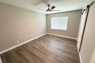2220 E Heatherbrae Dr, Phoenix, AZ 85016 - Photo 8