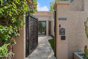 8401 N 84th Pl, Scottsdale, AZ 85258 - Photo 1