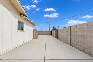 1557 W 2nd St, Mesa, AZ 85201 - Photo 8