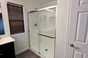 2477 N 73rd Dr, Phoenix, AZ 85035 - Photo 18
