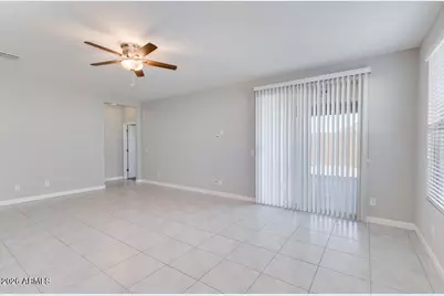 13634 W Briles Road, Peoria, AZ 85383 - Photo 4