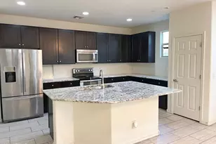 4737 E Betty Elyse Ln, Phoenix, AZ 85032 - Photo 2