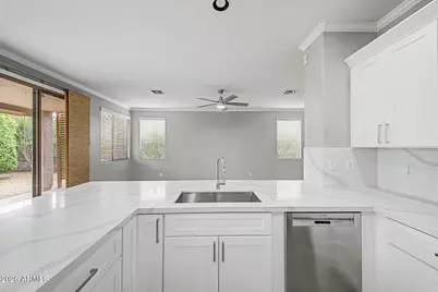 2131 E Augusta Avenue, Chandler, AZ 85249 - Photo 12