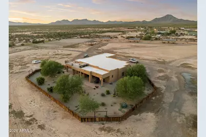 46629 W Luray Road, Wickenburg, AZ 85390 - Photo 12