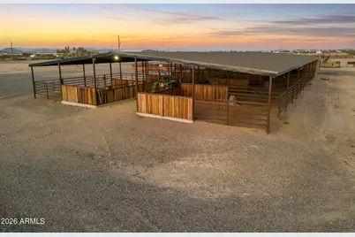 46629 W Luray Road, Wickenburg, AZ 85390 - Photo 24