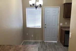 2838 E Tracy Ln, Phoenix, AZ 85032 - Photo 4