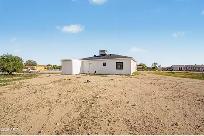 30830 W Latham Street, Buckeye, AZ 85396 - Photo 18