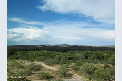 1683 Echo Canyon Drive #4, Clarkdale, AZ 86324 - Photo 2