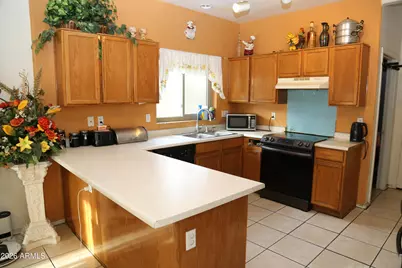 11960 N 89th Drive, Peoria, AZ 85345 - Photo 8