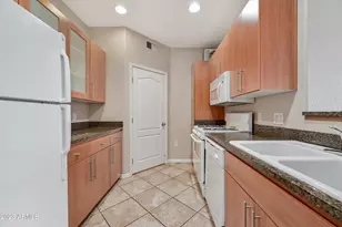 6900 E Princess Dr, Phoenix, AZ 85054 - Photo 8