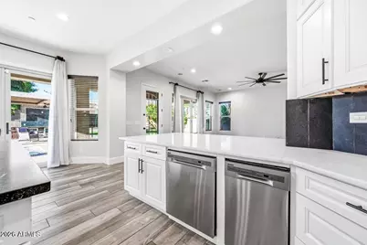 17962 W Montecito Avenue, Goodyear, AZ 85395 - Photo 32