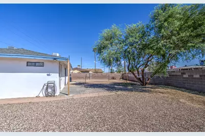 1901 E Encinas Lane, Phoenix, AZ 85040 - Photo 26