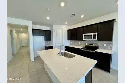 5274 E Cassidy Lane, San Tan Valley, AZ 85144 - Photo 2