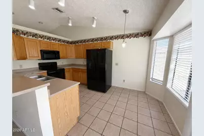 7203 W Kimberly Way, Glendale, AZ 85308 - Photo 6