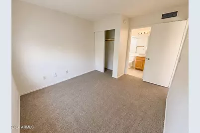 7203 W Kimberly Way, Glendale, AZ 85308 - Photo 8