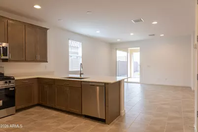 17124 W Swayback Pass, Surprise, AZ 85387 - Photo 6
