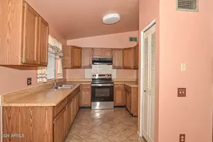 2602 N 60th Dr, Phoenix, AZ 85035 - Photo 10