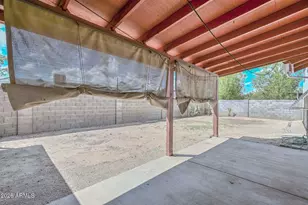 2602 N 60th Dr, Phoenix, AZ 85035 - Photo 32