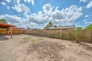 2602 N 60th Dr, Phoenix, AZ 85035 - Photo 38