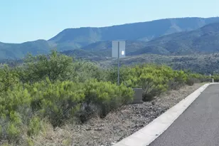 571 Skyline Dr, Clarkdale, AZ 86324 - Photo 1