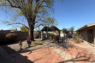 2114 S La Rosa Dr, Tempe, AZ 85282 - Photo 36