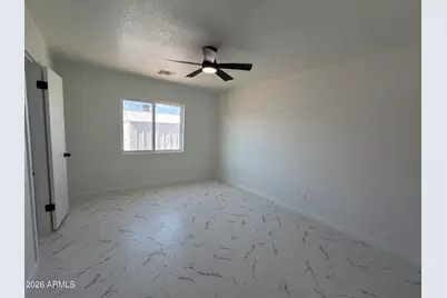 6742 W Hazelwood Street, Phoenix, AZ 85033 - Photo 8