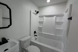 6742 W Hazelwood St, Phoenix, AZ 85033 - Photo 6