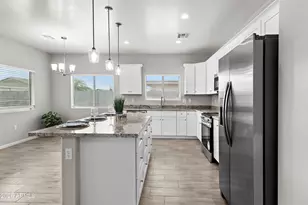9561 W Kramer Pl, Arizona City, AZ 85123 - Photo 4