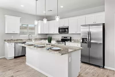 9561 W Kramer Place, Arizona City, AZ 85123 - Photo 8