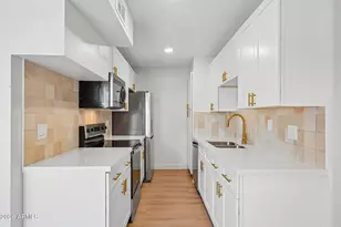 5919 W Golden Ln, Glendale, AZ 85302 - Photo 4