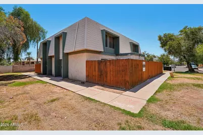 5919 W Golden Lane, Glendale, AZ 85302 - Photo 6